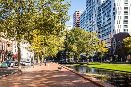 Walk from Rotterdam Cruise Terminal to Centraal Station