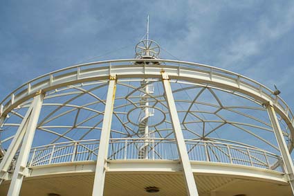 Lido di Venezia public beach structure