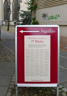 Papillon sign