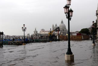 Riva degli Schiavoni phoo